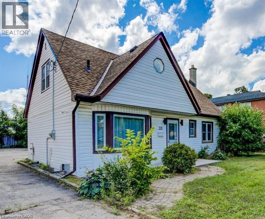 Property Photo:  33 Sixth Avenue  ON N2C 1P9 