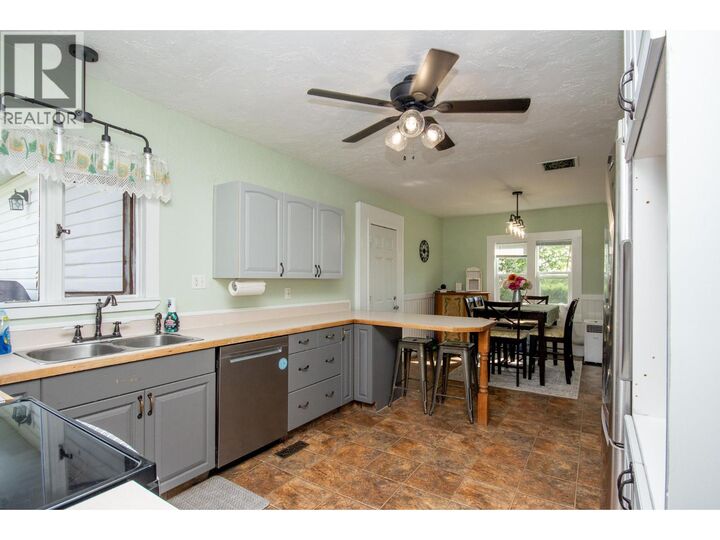 Property Photo: 2300 Chilton Other BC V1G 0B9