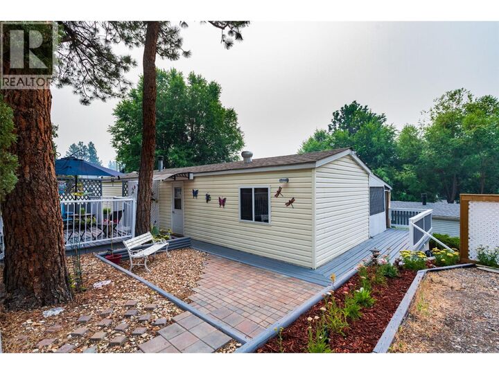 Property Photo: 3206 Shannon Lake Road 18 BC V4T 1V4
