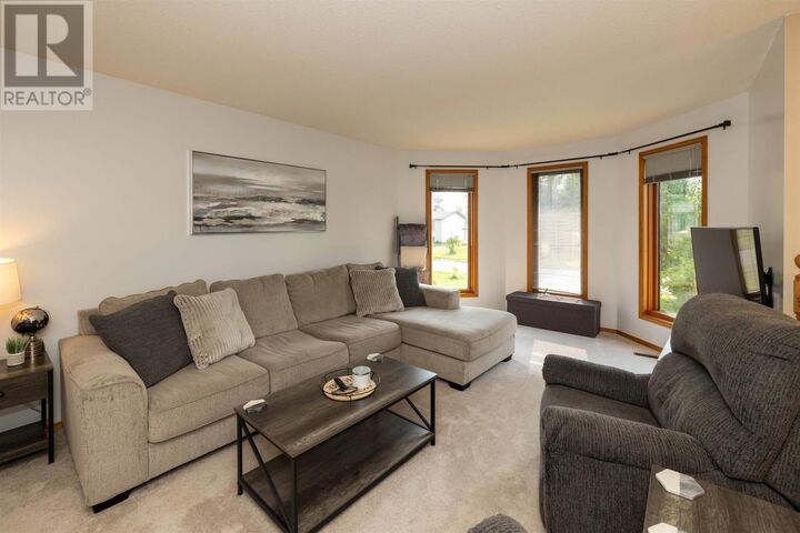 Property Photo: 2446 Caspian St ON P7J 1A1