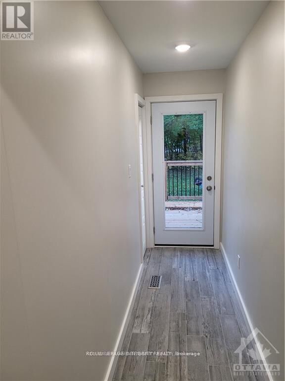 Property Photo:  2748 Moncton Road B  ON K2B 7W1 