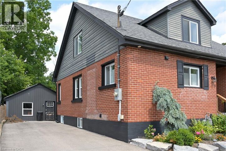 Property Photo:  79 Brunswick Street  ON N3T 1G3 