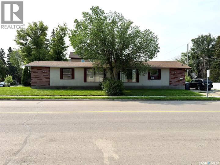 Property Photo:  A/B 1491 98th Street  SK S9A 0M3 