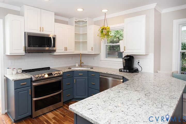 Property Photo: 419 Rossmere Drive VA 23114