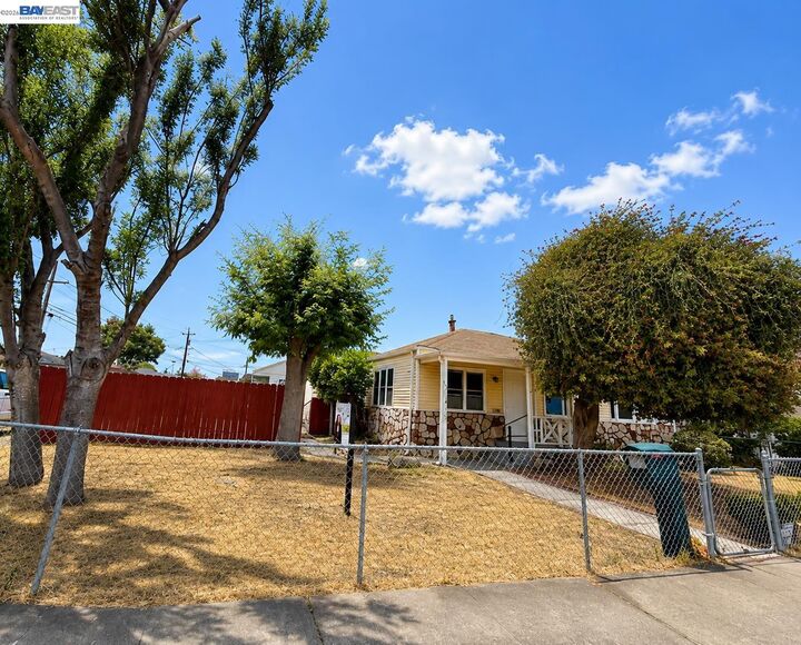 Property Photo:  1565 Timothy Dr  CA 94577 
