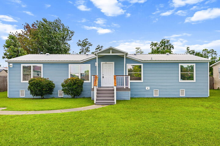 Property Photo:  2318 Kings Avenue  FL 32405 