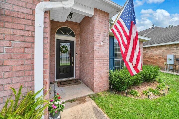 Property Photo:  4198 Whitetail Circle  FL 32578 