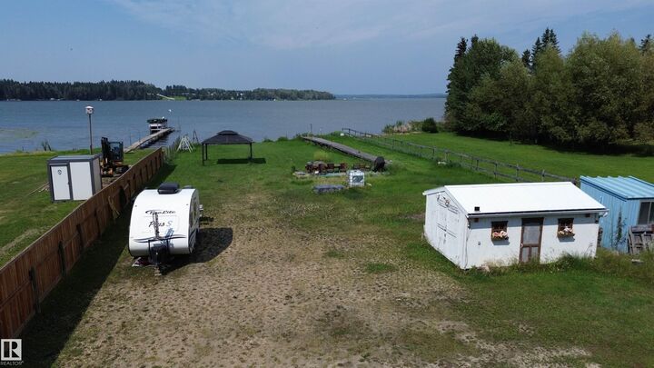 306 Lakeshore Drive — photo 1