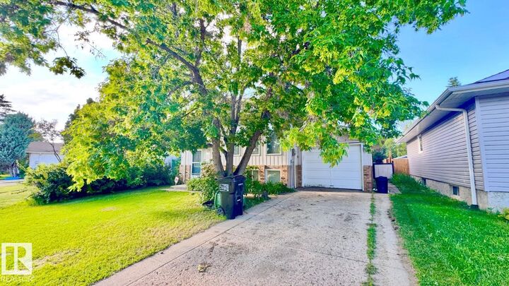 Property Photo: 5144 37 Avenue NW AB T6L 1C8