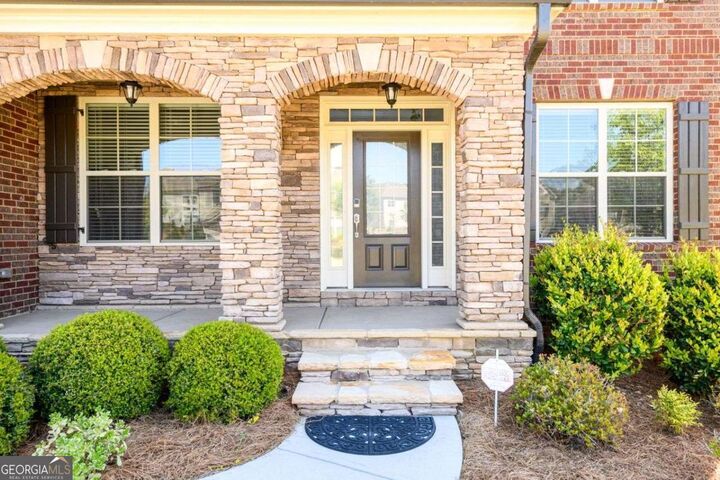 Property Photo:  4041 Woodward Walk Lane  GA 30024 