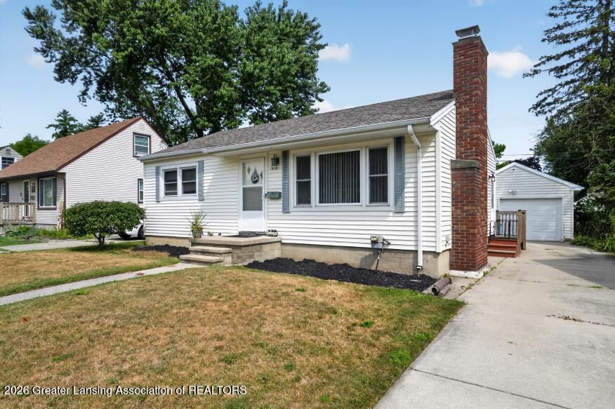 Property Photo:  1816 W Rundle Avenue  MI 48910 
