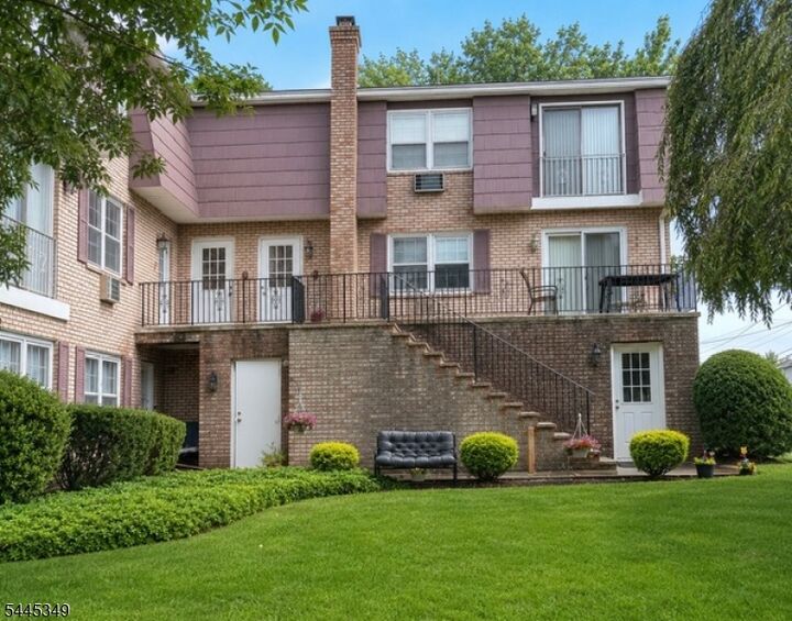 Property Photo:  120 Fairview Ave 3 B  NJ 07675 