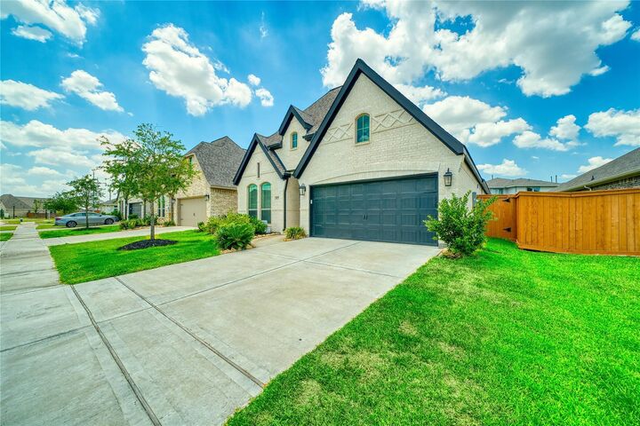 Property Photo: 8827 Harbor Pines Drive TX 77433