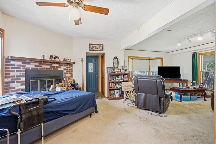 Property Photo:  307 Olive Street  IA 50613 