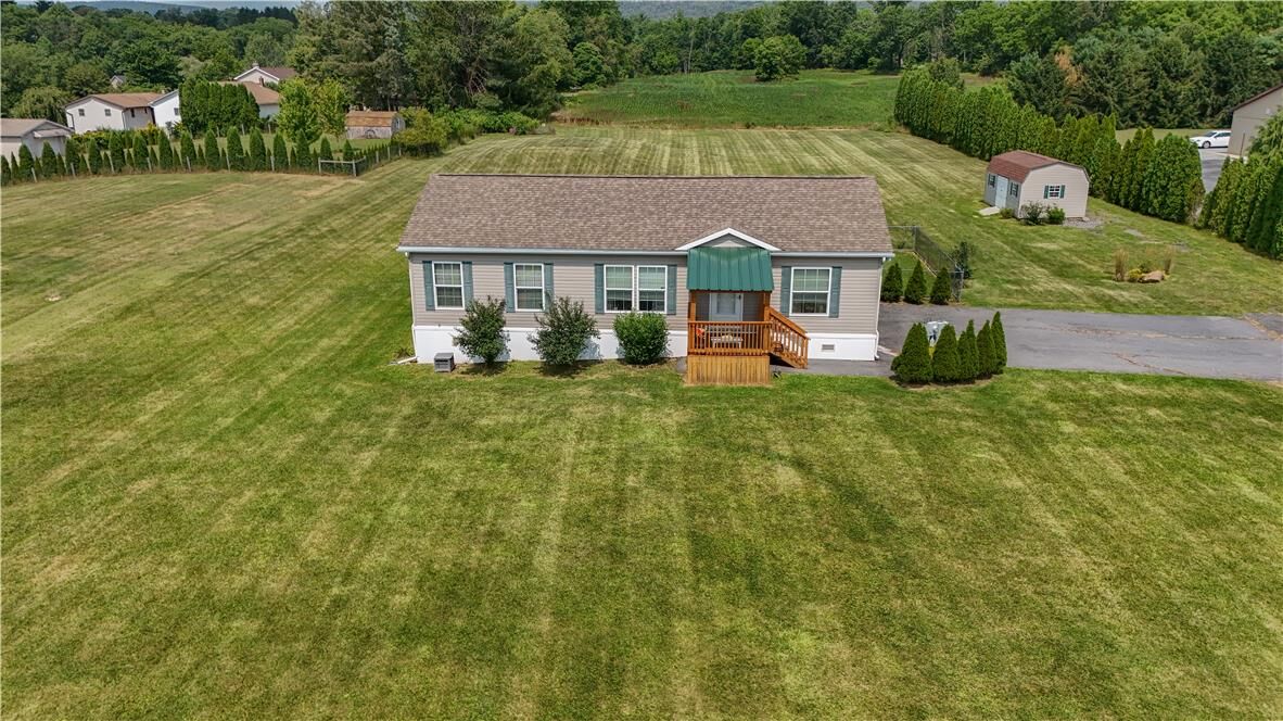 Property Photo:  4452 W Mountain View Drive  PA 18088 