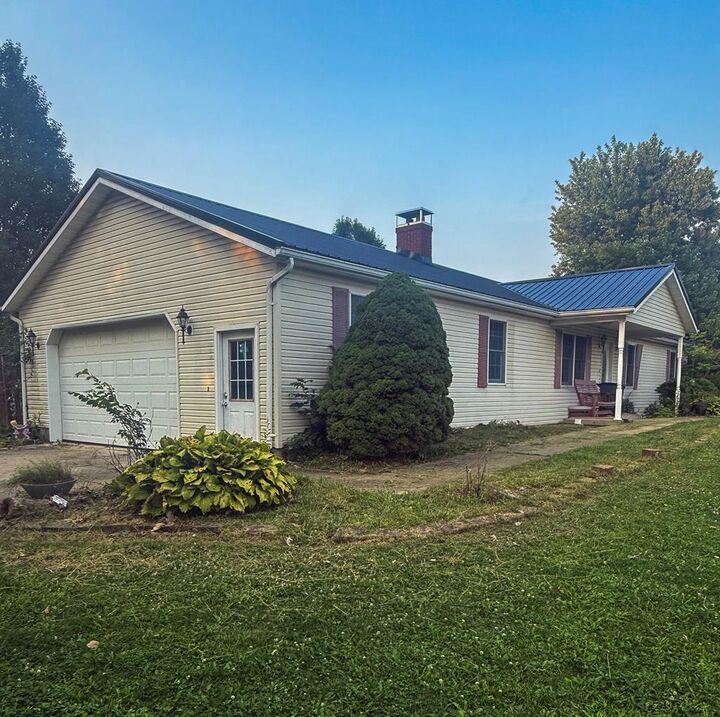 Property Photo:  412 Lattimer Rd W  OH 44878 