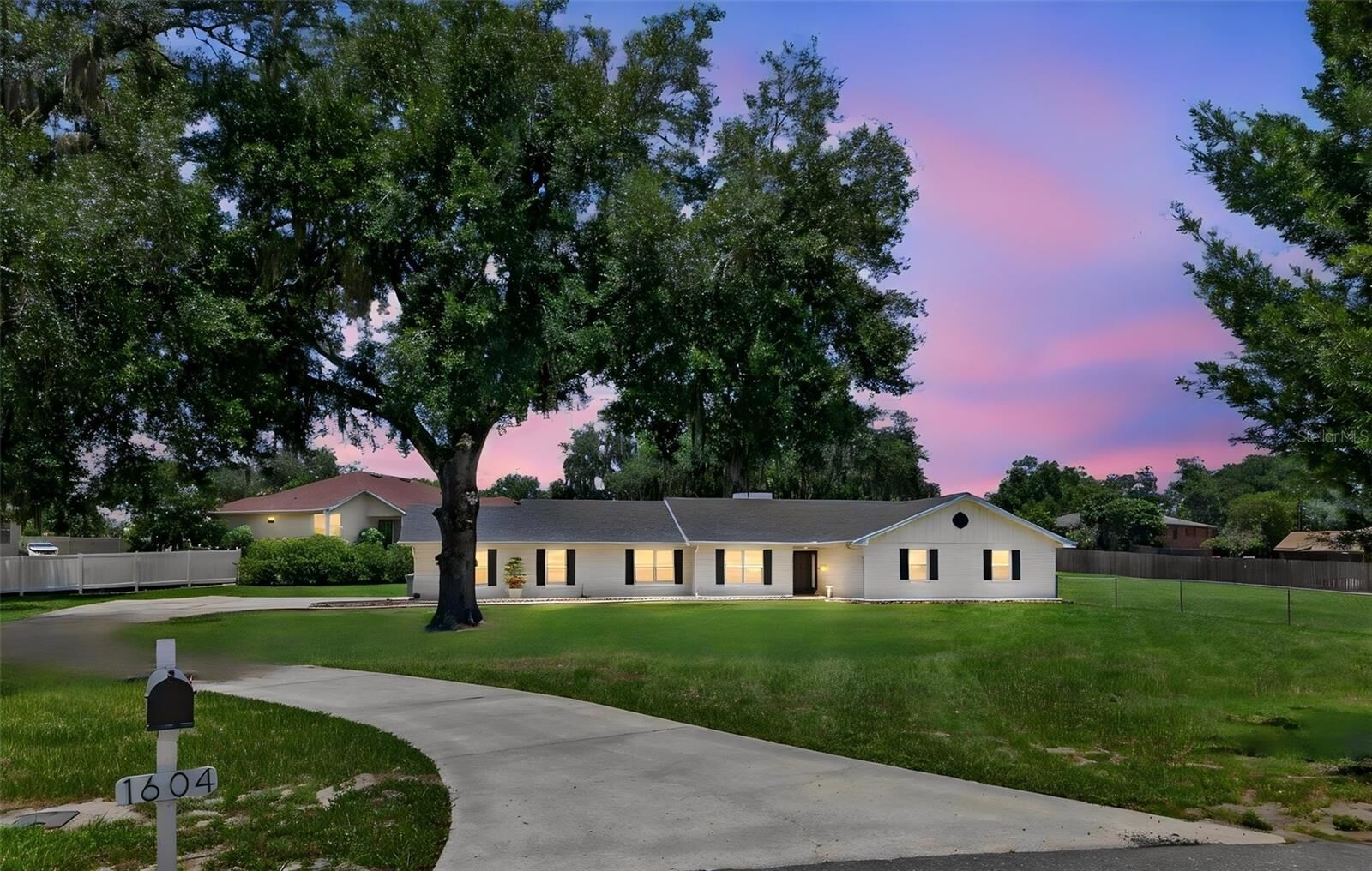 Property Photo:  1604 Rachel Lane  FL 33805 