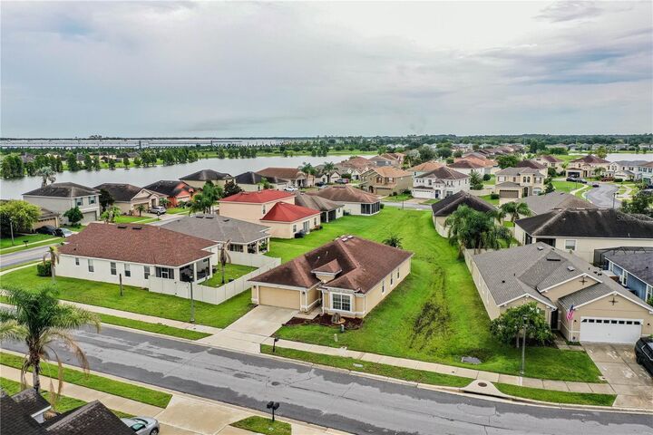 Property Photo: 6015 Champlain Pass FL 33805