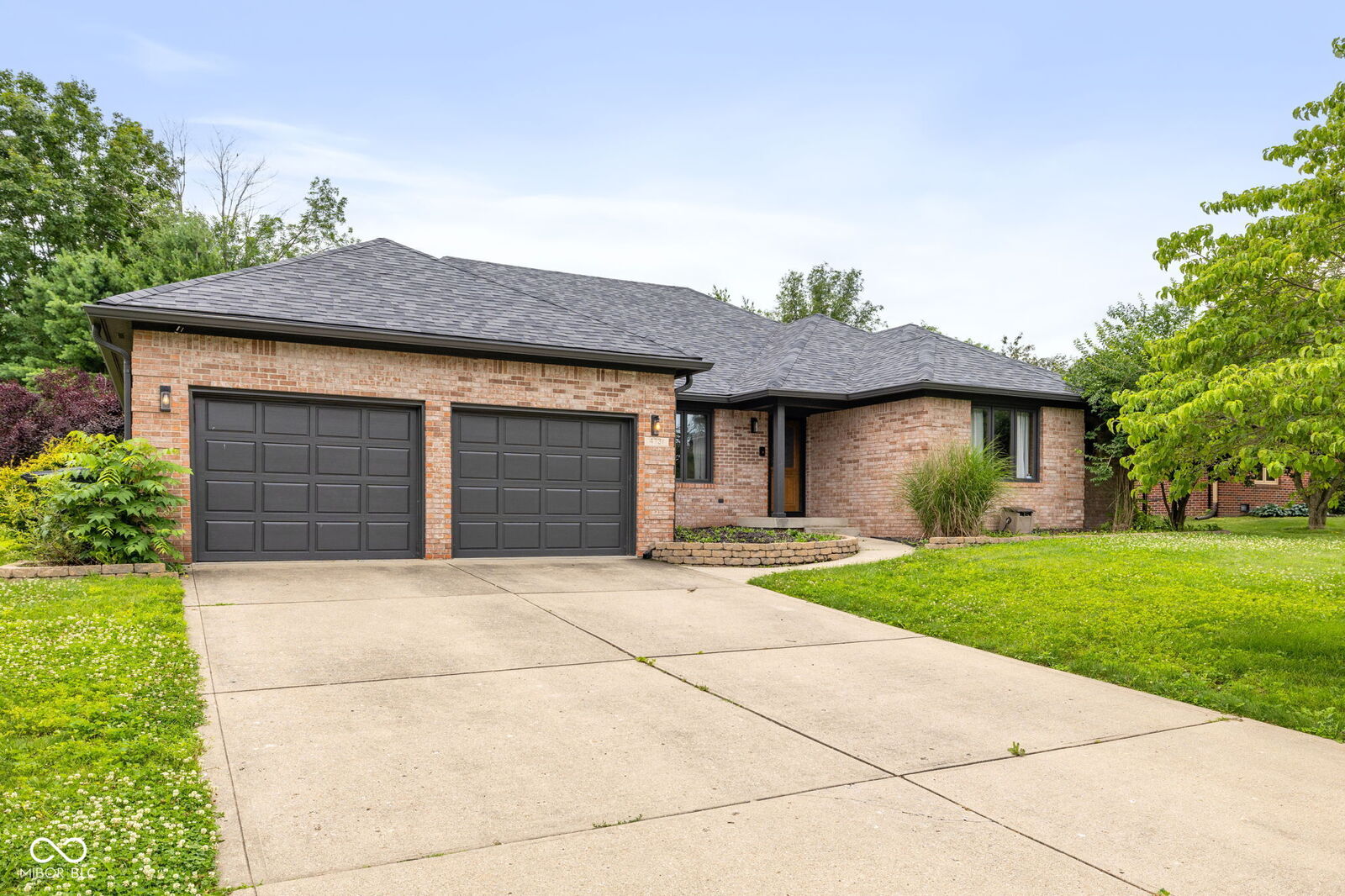 Property Photo:  4731 Silver Springs Drive  IN 46142 