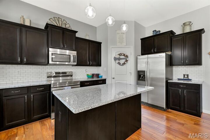 Property Photo:  802 Railway Circle  MO 63385 