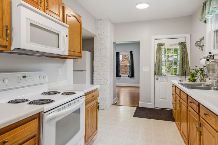 Property Photo:  204 N Vita Ave  WI 53916 