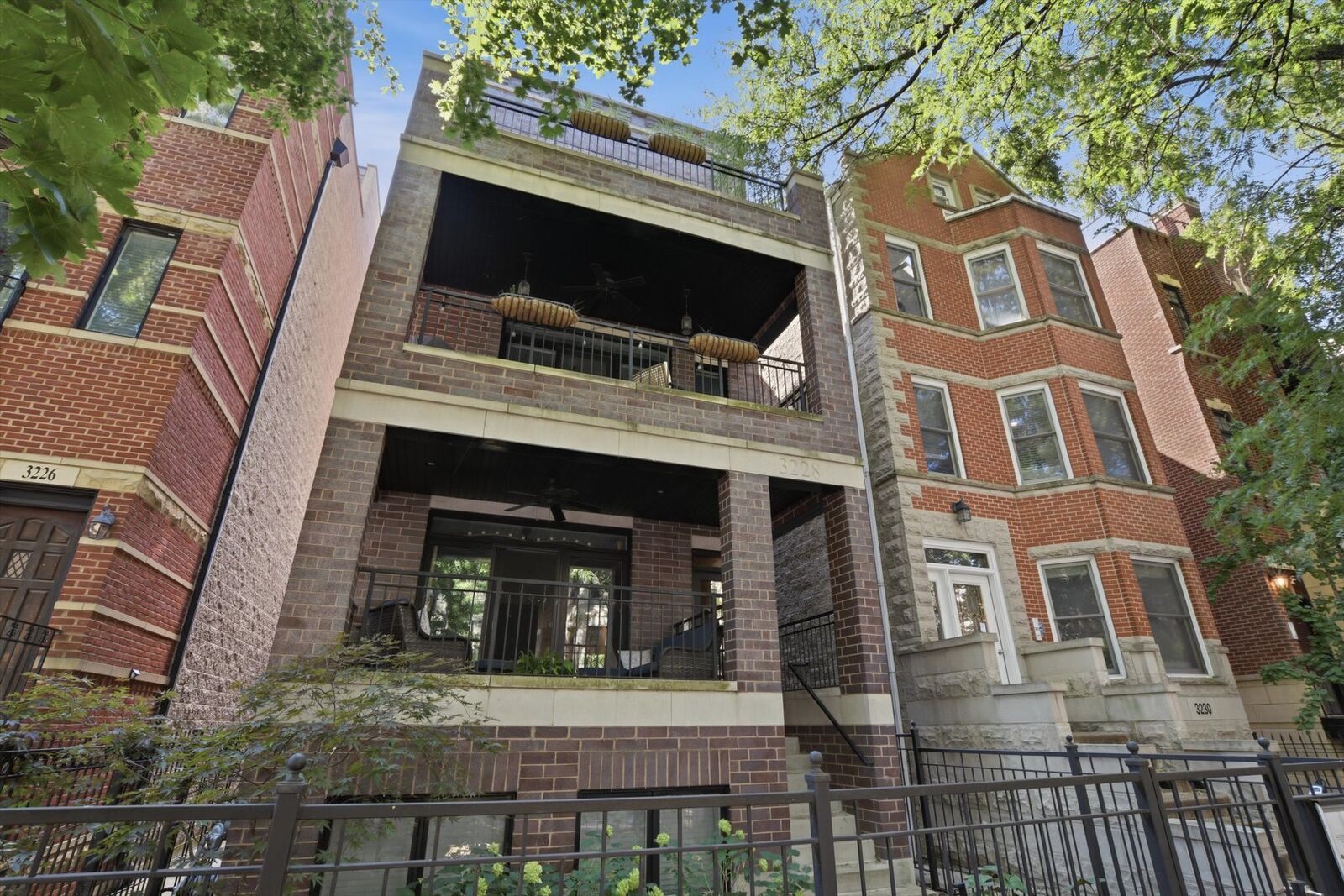 Property Photo: 3228 N Seminary Avenue 2 IL 60657