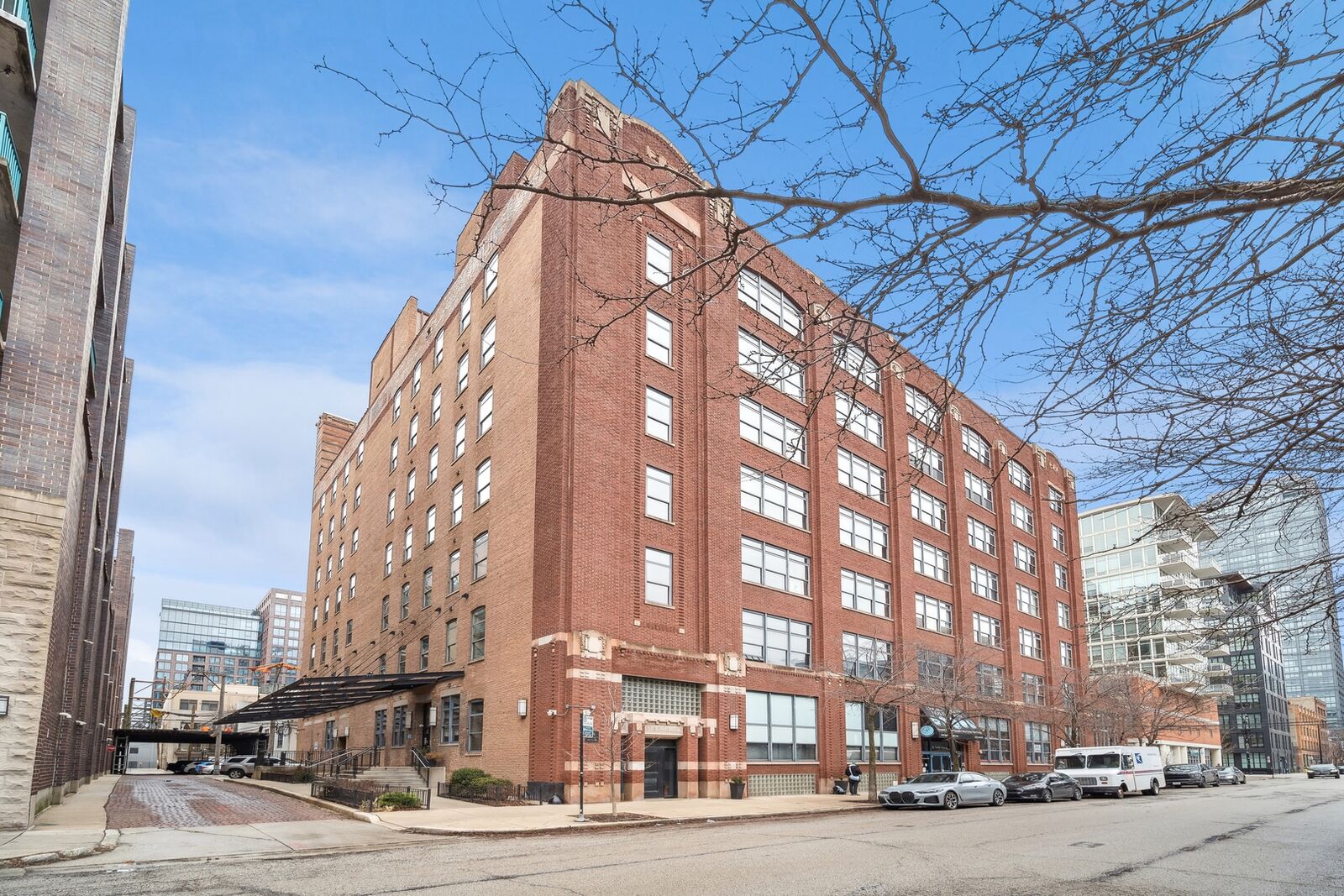 Property Photo:  14 N Peoria Street 2C  IL 60607 