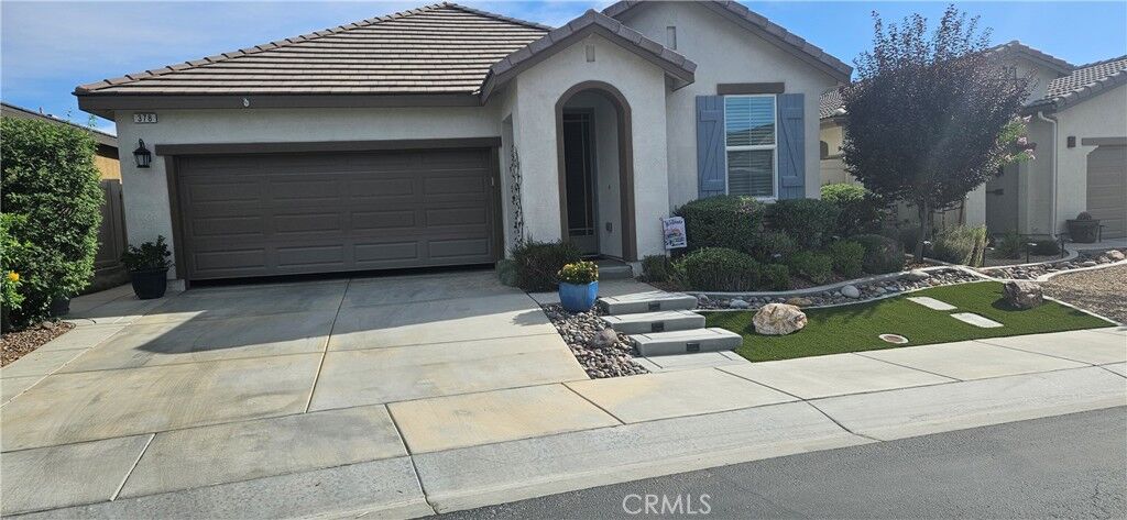 Property Photo:  378 Song Bird  CA 92223 