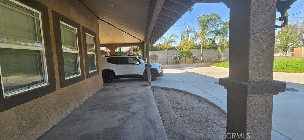 Property Photo:  9456 Elm Avenue 3  CA 92335 