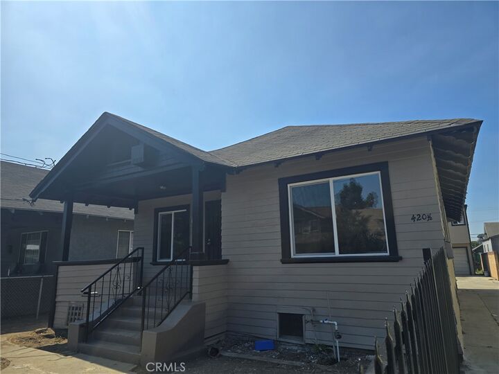 Property Photo:  420 W 53rd  CA 90037 