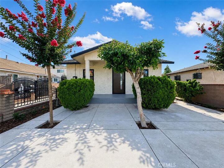 Property Photo:  1067 1069 S Rowan Avenue  CA 90023 