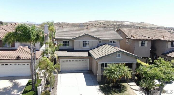 Property Photo:  
