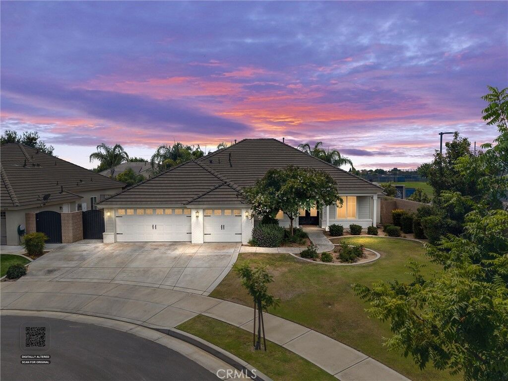 Property Photo:  6113 Dartmoor Wood  CA 93314 