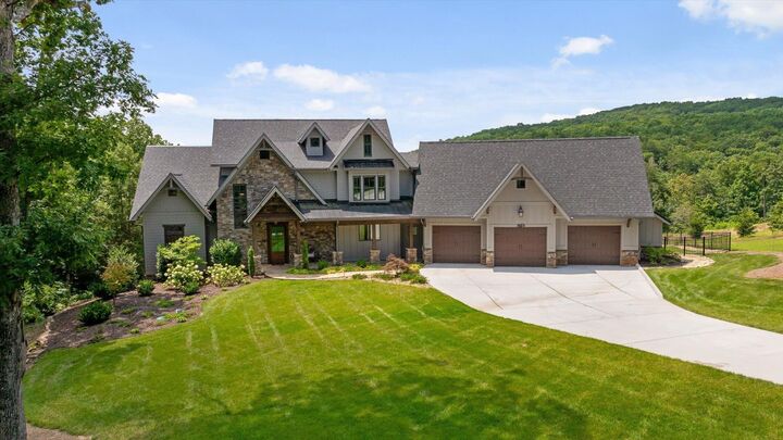 Property Photo:  8044 Mountain Laurel Trail (8)  TN 37377 