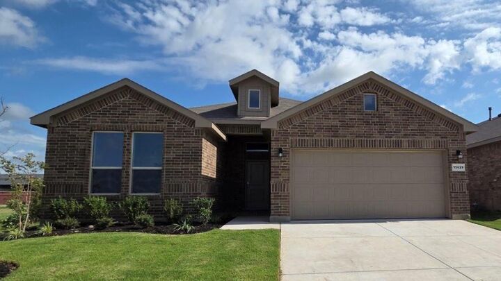 Property Photo: 15629 Leinster Pass TX 76247
