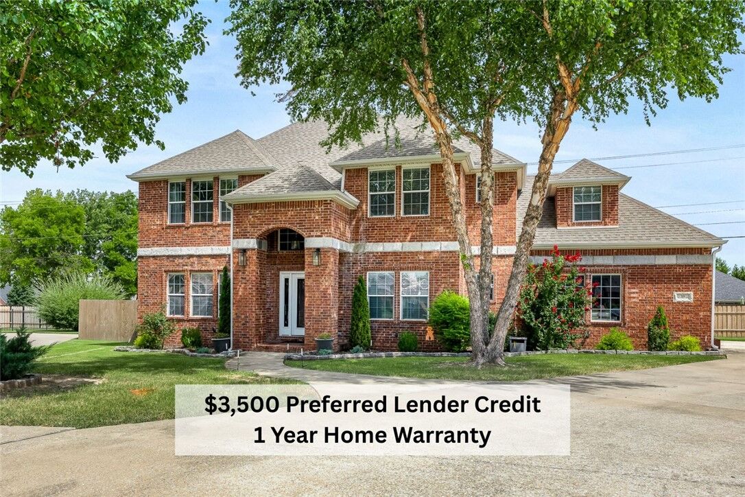 Property Photo:  210 NW Olinka Pass Street  AR 72712 