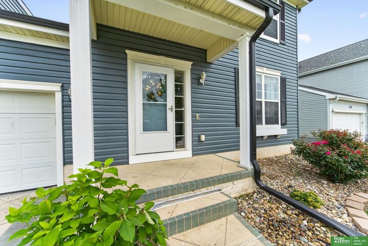 Property Photo:  7807 N 152 Avenue  NE 68007 