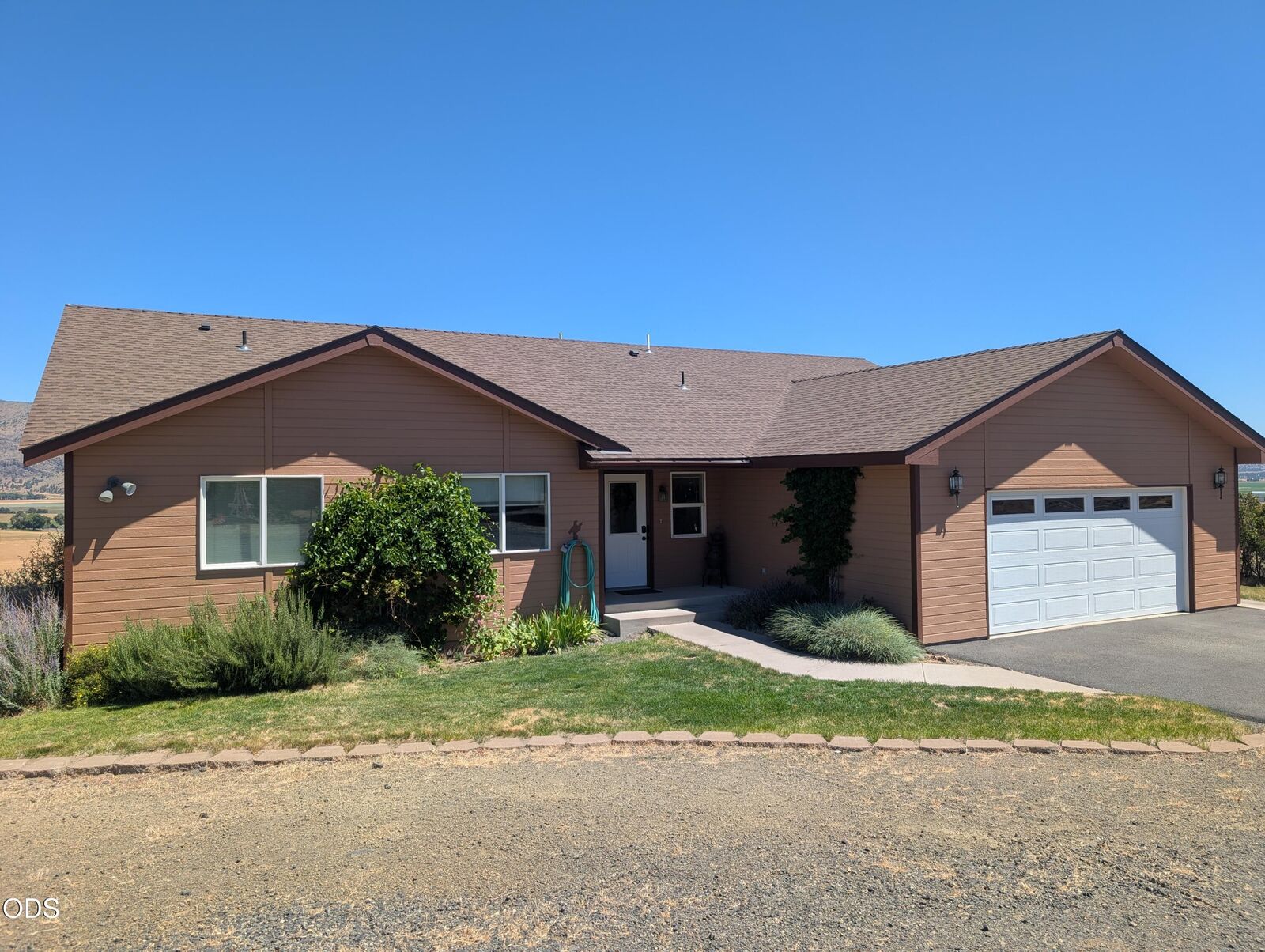 Property Photo:  11811 Falvey Road  OR 97603 