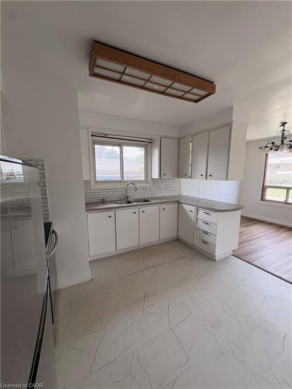 Property Photo:  15 Champlain Avenue  ON L8G 2H5 