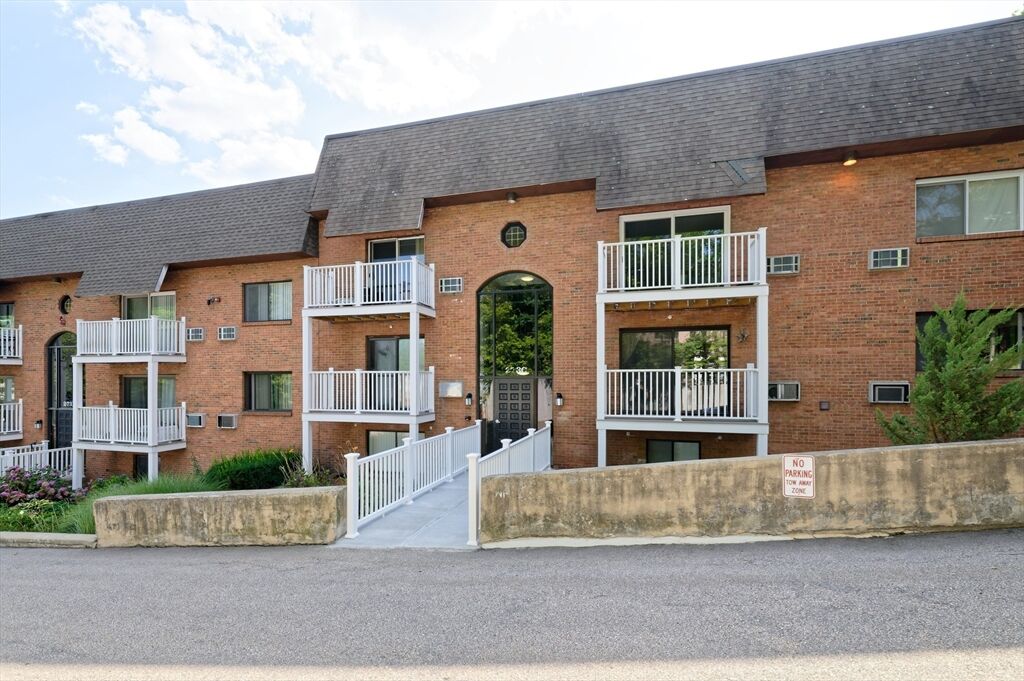 Property Photo:  273C W Main Street 2  MA 01752 
