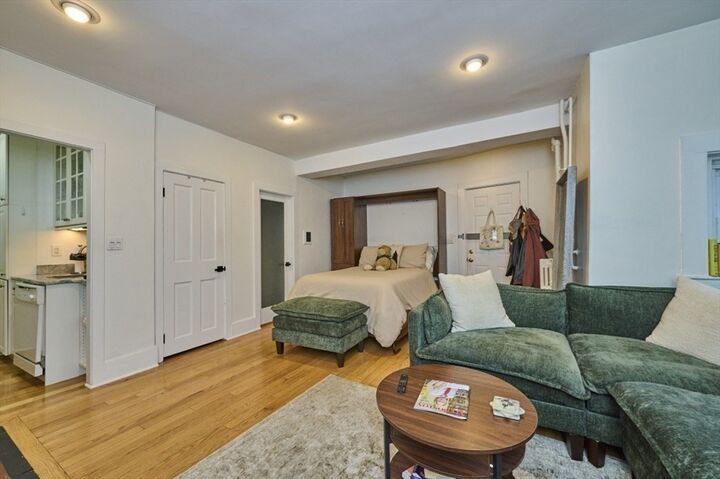 Property Photo:  458 Beacon 1  MA 02115 