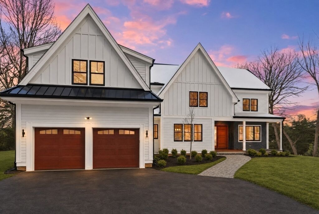 Property Photo: 60 Rear Lynnbrook Rd MA 01940