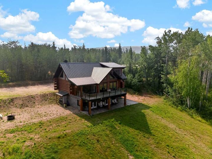 Property Photo:  214001 905 Twp Rd  AB T0H 2M0 