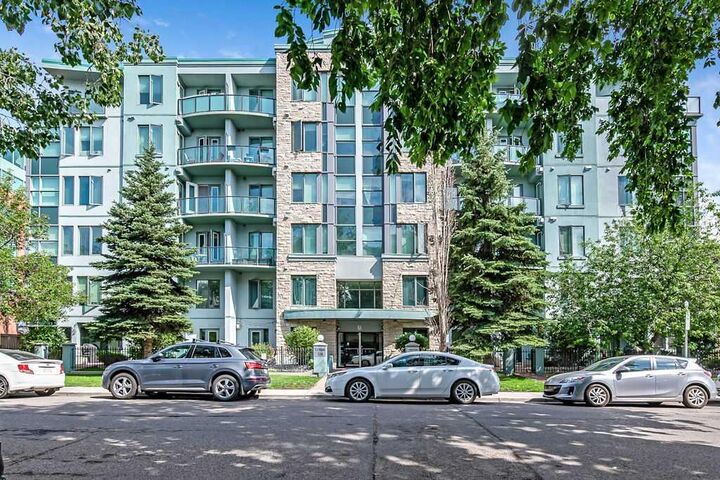 Property Photo: 328 21 Avenue SW 507 AB T2S 0B8