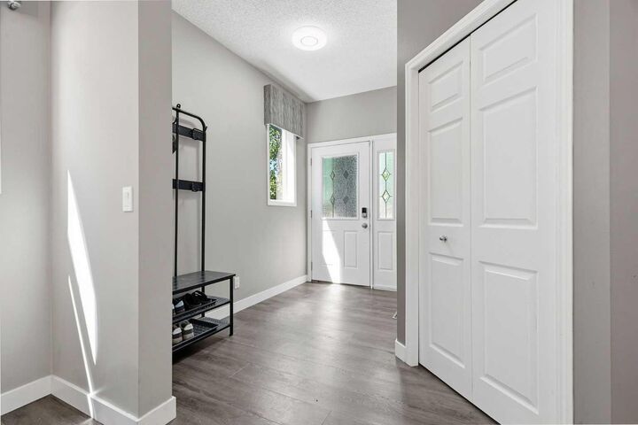 Property Photo:  379 Cimarron Boulevard  AB T1S 2L8 