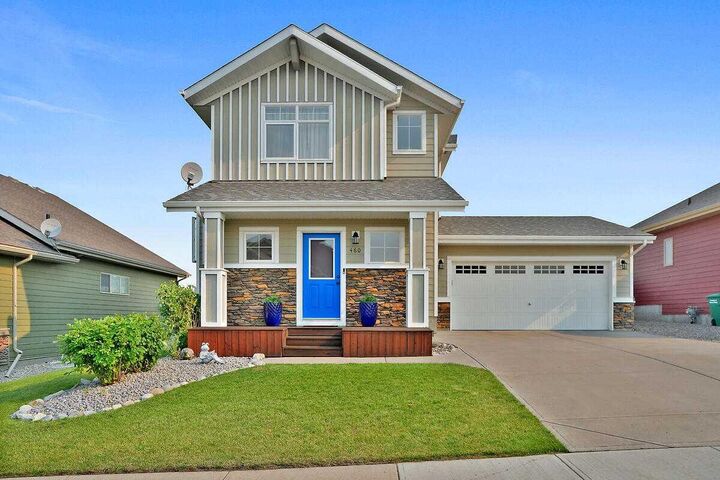 460 Seclusion Valley Drive — photo 1