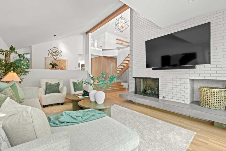 Property Photo: 3041 1 Street SW AB T2S 1P7