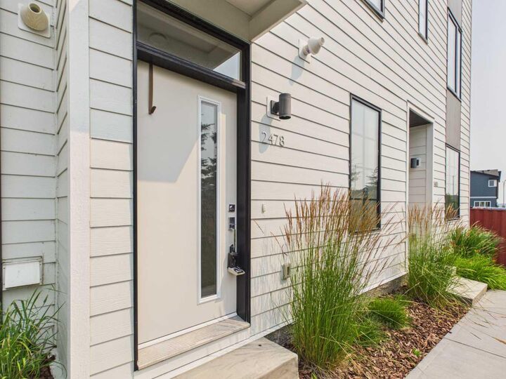 2478 210 Avenue SE — photo 1