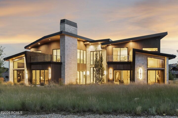 Property Photo:  2353 Palomino Trail  UT 84098 