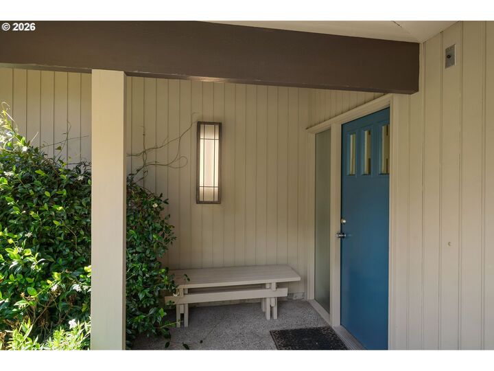 Property Photo:  3060 SW Westwood Dr  OR 97225 